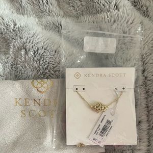 Kendra Scott Abbie Pendant Gold Necklace